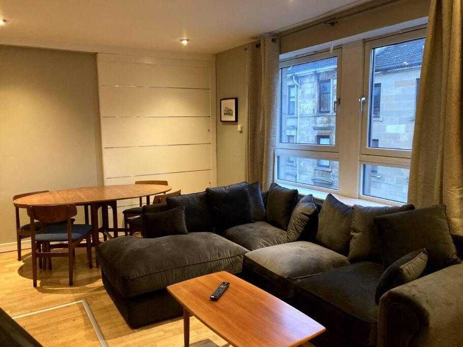 Apartament Stylish 2 Bed Accessible Flat Perfect Location Glasgow Zewnętrze zdjęcie